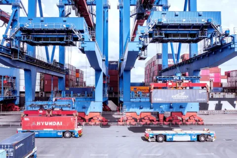 Container 